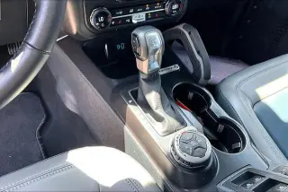 Ford Bronco 2024 4x4 Outer Banks 4 puertas SUV