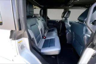 Ford Bronco 2024 4x4 Outer Banks 4 puertas SUV