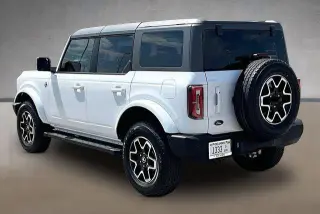 Ford Bronco 2024 4x4 Outer Banks 4 puertas SUV
