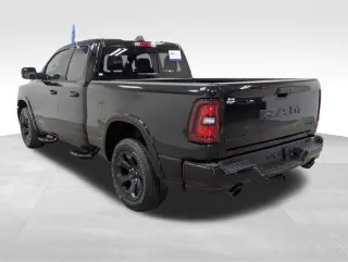 Ram 1500 2025 4x4 Big Horn 4 puertas Quad Cab 1.93 m Pickup