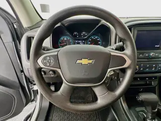 Chevrolet Colorado 2020 4x4 Work Truck 4dr Crew Cab 5 ft. SB