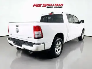 Ram 1500 2024 4x4 Big Horn Cabina Crew de 4 puertas, caja corta de 5.6 pies
