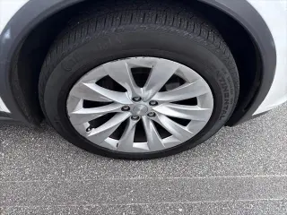 Tesla Model X 2020 AWD Long Range 4dr SUV