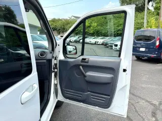 Ford Transit Connect 2011 XLT Premium 4dr Mini-Van