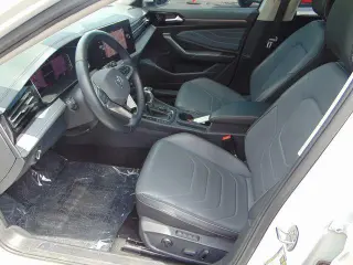 Volkswagen Jetta 2025 SEL 4dr Sedan