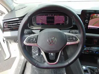 Volkswagen Jetta 2025 SEL 4dr Sedan