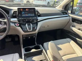 Honda Odyssey 2024 Touring 4dr Mini-Van