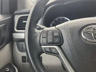 Toyota Highlander 2015 AWD LE Plus 4dr SUV