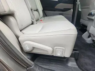 Toyota Highlander 2015 AWD LE Plus 4dr SUV