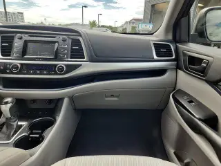 Toyota Highlander 2015 AWD LE Plus 4dr SUV