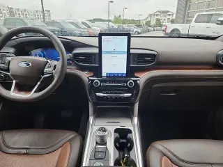 Ford Explorer 2024 AWD King Ranch 4 puertas SUV