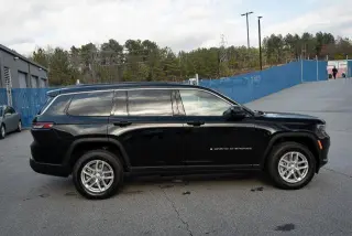 Jeep Grand Cherokee L 2025 4x2 Laredo 4 puertas SUV