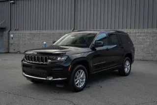 Jeep Grand Cherokee L 2025 4x2 Laredo 4 puertas SUV