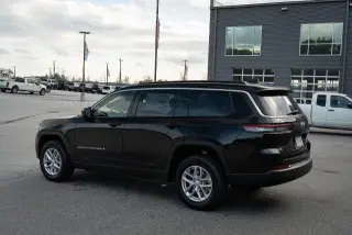 Jeep Grand Cherokee L 2025 4x2 Laredo 4 puertas SUV