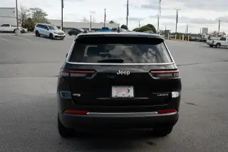 Jeep Grand Cherokee L 2025 4x2 Laredo 4 puertas SUV