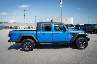Jeep Gladiator 2023 4x4 Mojave 4 puertas Cabina Crew 5.0 pies SB