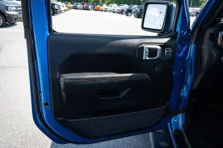 Jeep Gladiator 2023 4x4 Mojave 4 puertas Cabina Crew 5.0 pies SB