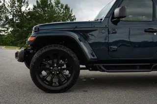 Jeep Gladiator 2025 4x4 Sport 4 puertas Cabina Crew 5.0 pies SB
