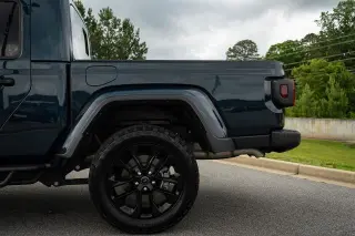 Jeep Gladiator 2025 4x4 Sport 4 puertas Cabina Crew 5.0 pies SB