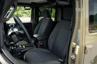 Jeep Gladiator 2025 4x4 Sport 4 puertas Crew Cab 5.0 pies SB