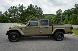 Jeep Gladiator 2025 4x4 Sport 4 puertas Crew Cab 5.0 pies SB