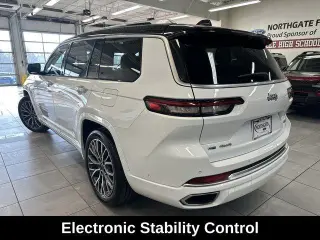 Jeep Grand Cherokee L 2023 4x4 Summit 4 puertas SUV