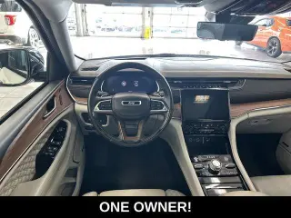 Jeep Grand Cherokee L 2023 4x4 Summit 4 puertas SUV