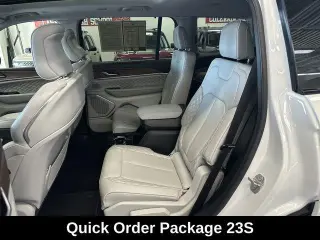 Jeep Grand Cherokee L 2023 4x4 Summit 4 puertas SUV