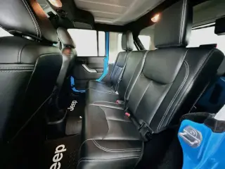Jeep Wrangler Unlimited 2017 4x4 Sahara 4 puertas SUV