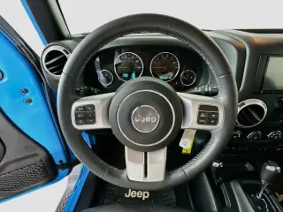 Jeep Wrangler Unlimited 2017 4x4 Sahara 4 puertas SUV