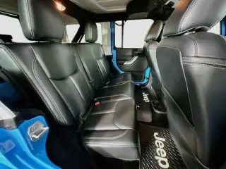 Jeep Wrangler Unlimited 2017 4x4 Sahara 4 puertas SUV