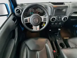 Jeep Wrangler Unlimited 2017 4x4 Sahara 4 puertas SUV