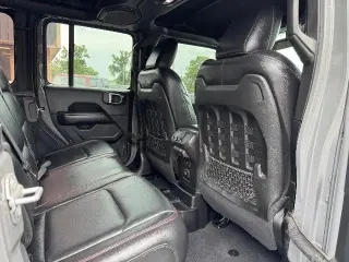 Jeep Wrangler Unlimited 2018 4x4 Rubicon 4 puertas SUV (lanzamiento a mitad de año)