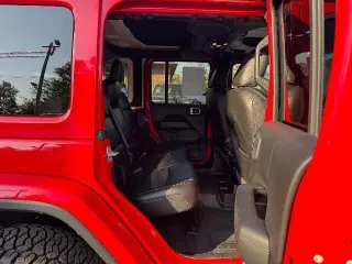 Jeep Wrangler Unlimited 2021 4x4 Altitud Alta 4 puertas SUV