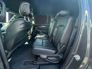 Jeep Wagoneer 2023 4x4 4 puertas SUV