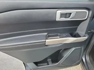 Ford Explorer 2023 XLT 4dr SUV