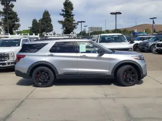 Ford Explorer 2024 AWD ST 4 puertas SUV