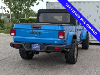 Jeep Gladiator 2021 4x4 Sport 4 puertas Crew Cab 5.0 pies SB