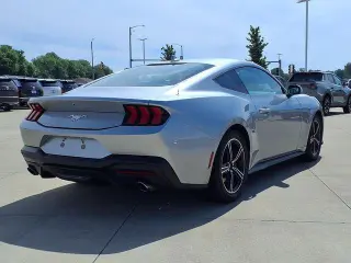 Ford Mustang 2024 EcoBoost 2dr Fastback