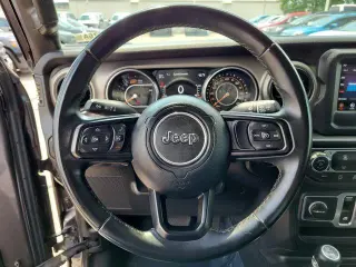 Jeep Wrangler 2018 4x4 Sport 2 puertas SUV (lanzamiento a mitad de año)