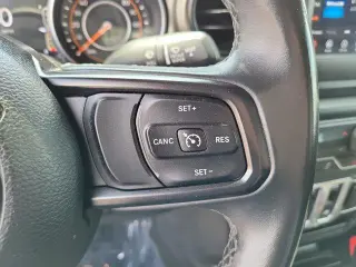 Jeep Wrangler 2018 4x4 Sport 2 puertas SUV (lanzamiento a mitad de año)