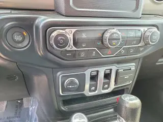 Jeep Wrangler 2018 4x4 Sport 2 puertas SUV (lanzamiento a mitad de año)