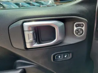 Jeep Wrangler 2018 4x4 Sport 2 puertas SUV (lanzamiento a mitad de año)