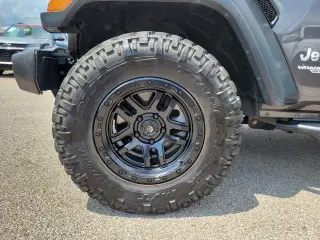 Jeep Wrangler 2018 4x4 Sport 2 puertas SUV (lanzamiento a mitad de año)
