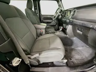 Jeep Wrangler 2023 4x4 Sport 2 puertas SUV