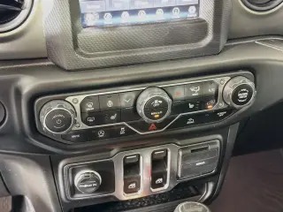 Jeep Wrangler 2023 4x4 Sport 2 puertas SUV