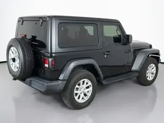 Jeep Wrangler 2023 4x4 Sport 2 puertas SUV