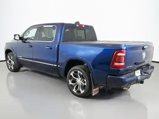 Ram 1500 2022 4x4 Limited 4 puertas Cabina Crew 5.6 pies. Pickup con caja corta