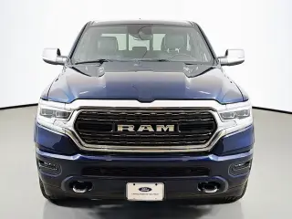 Ram 1500 2022 4x4 Limited 4 puertas Cabina Crew 5.6 pies. Pickup con caja corta
