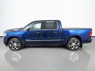 Ram 1500 2022 4x4 Limited 4 puertas Cabina Crew 5.6 pies. Pickup con caja corta